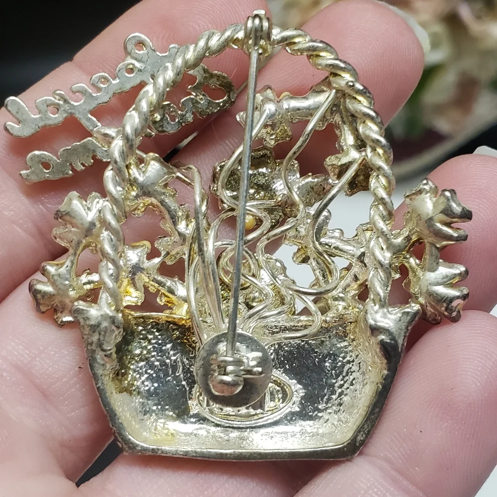 Unique Vintage Flower Basket Special Grandma Brooch